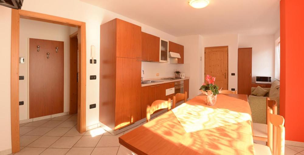 Residence Al Pescatore Caldes Exterior foto
