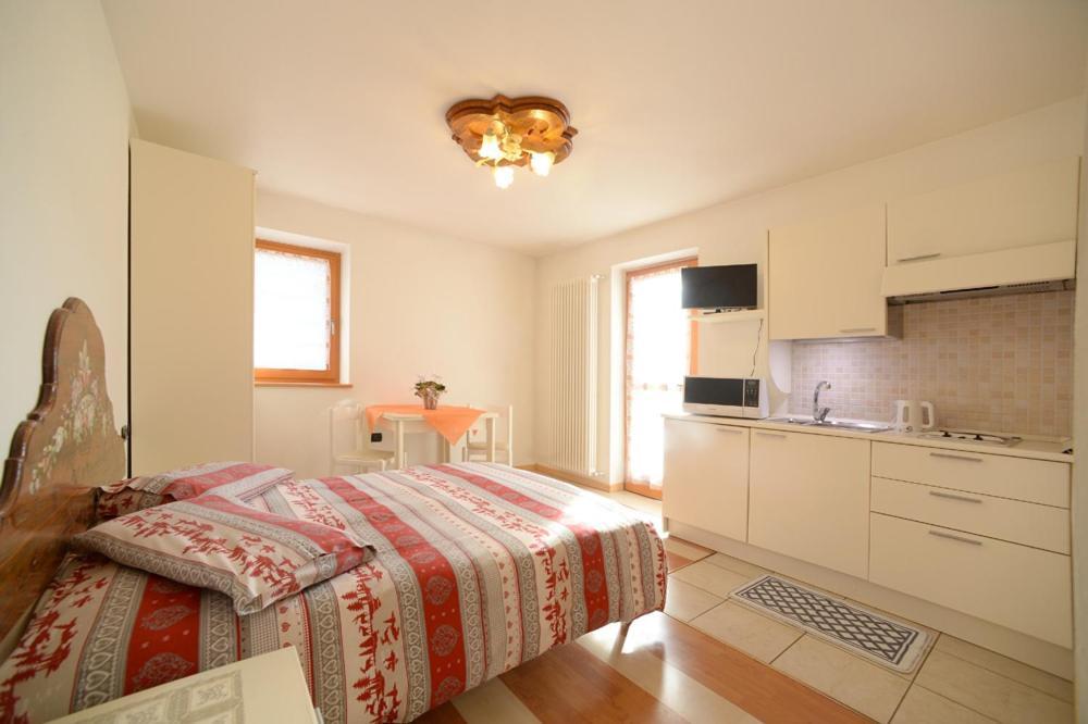 Residence Al Pescatore Caldes Exterior foto