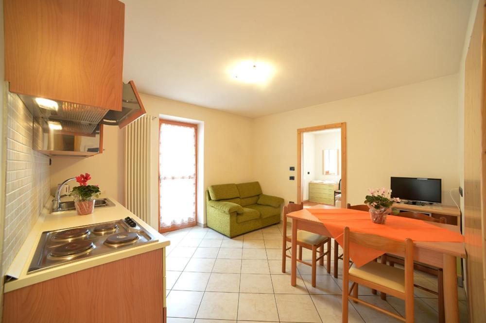 Residence Al Pescatore Caldes Exterior foto