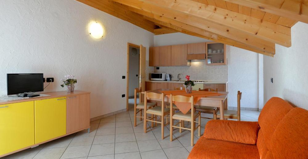 Residence Al Pescatore Caldes Exterior foto
